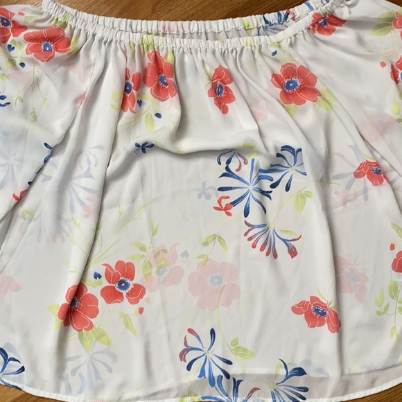 GAP women’s shirt - worn 1X!! - Picture 4 of 7